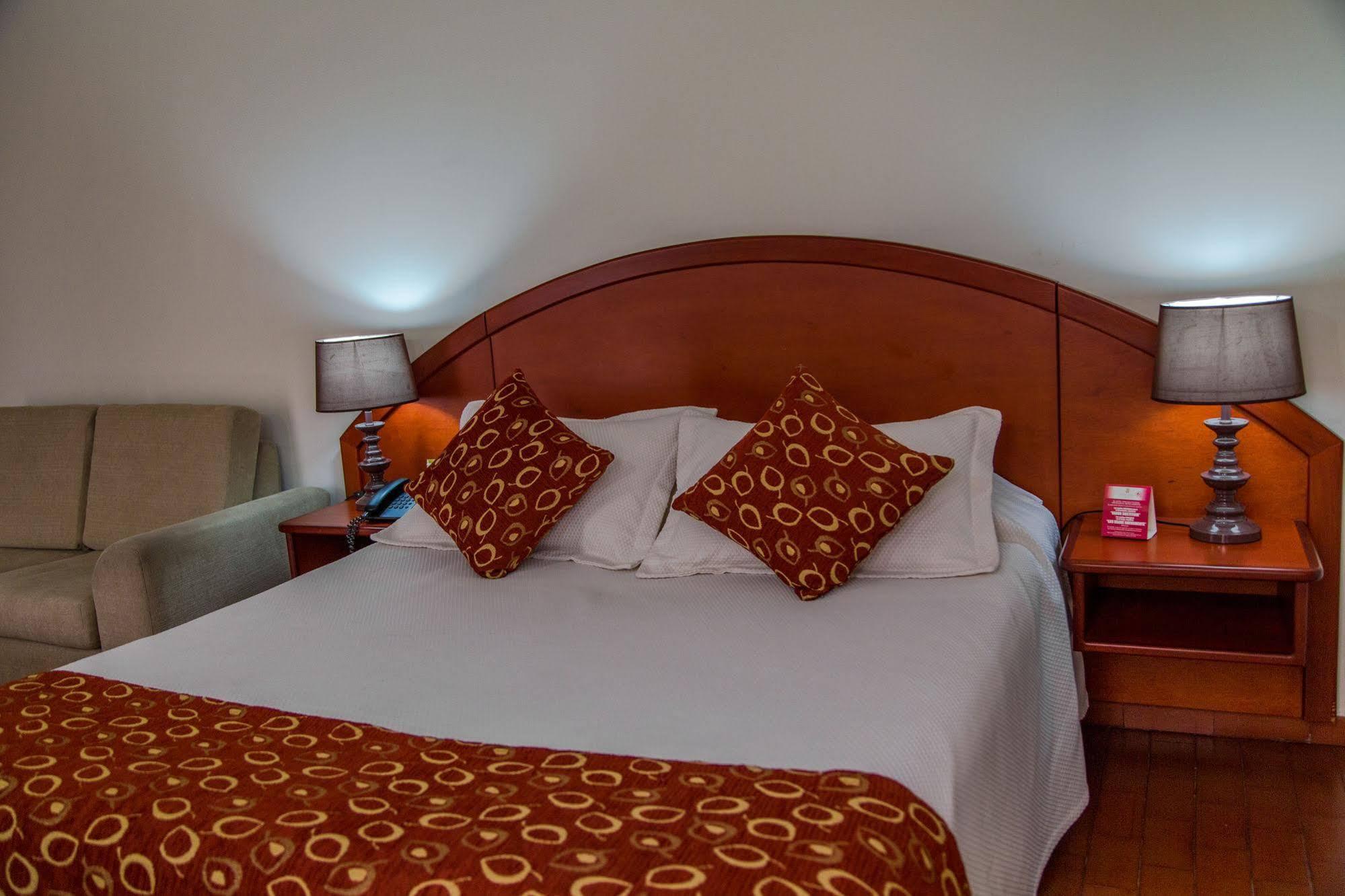Hotel Don Lolo فيلافيسينسيو المظهر الخارجي الصورة